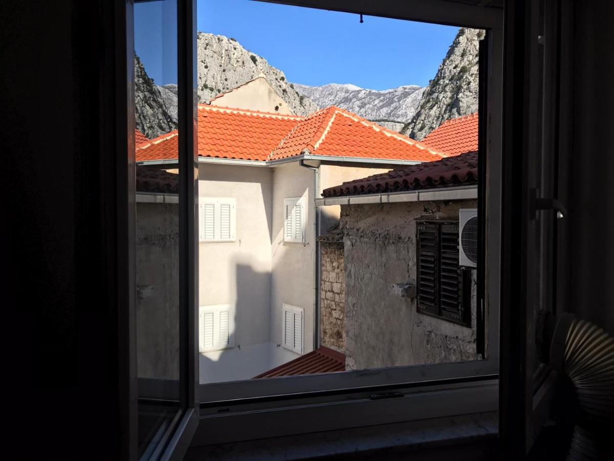 Hostel Omiš Extérieur photo