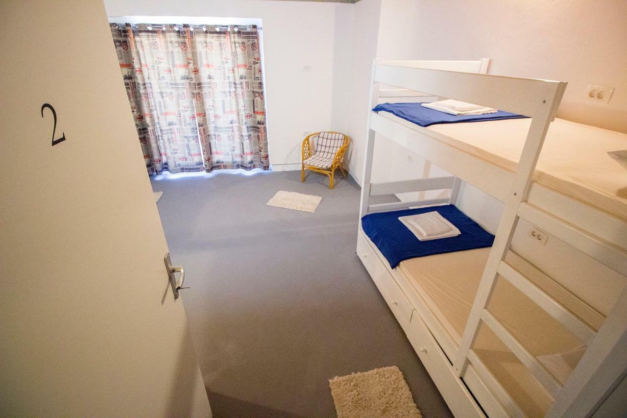 Hostel Omiš Extérieur photo
