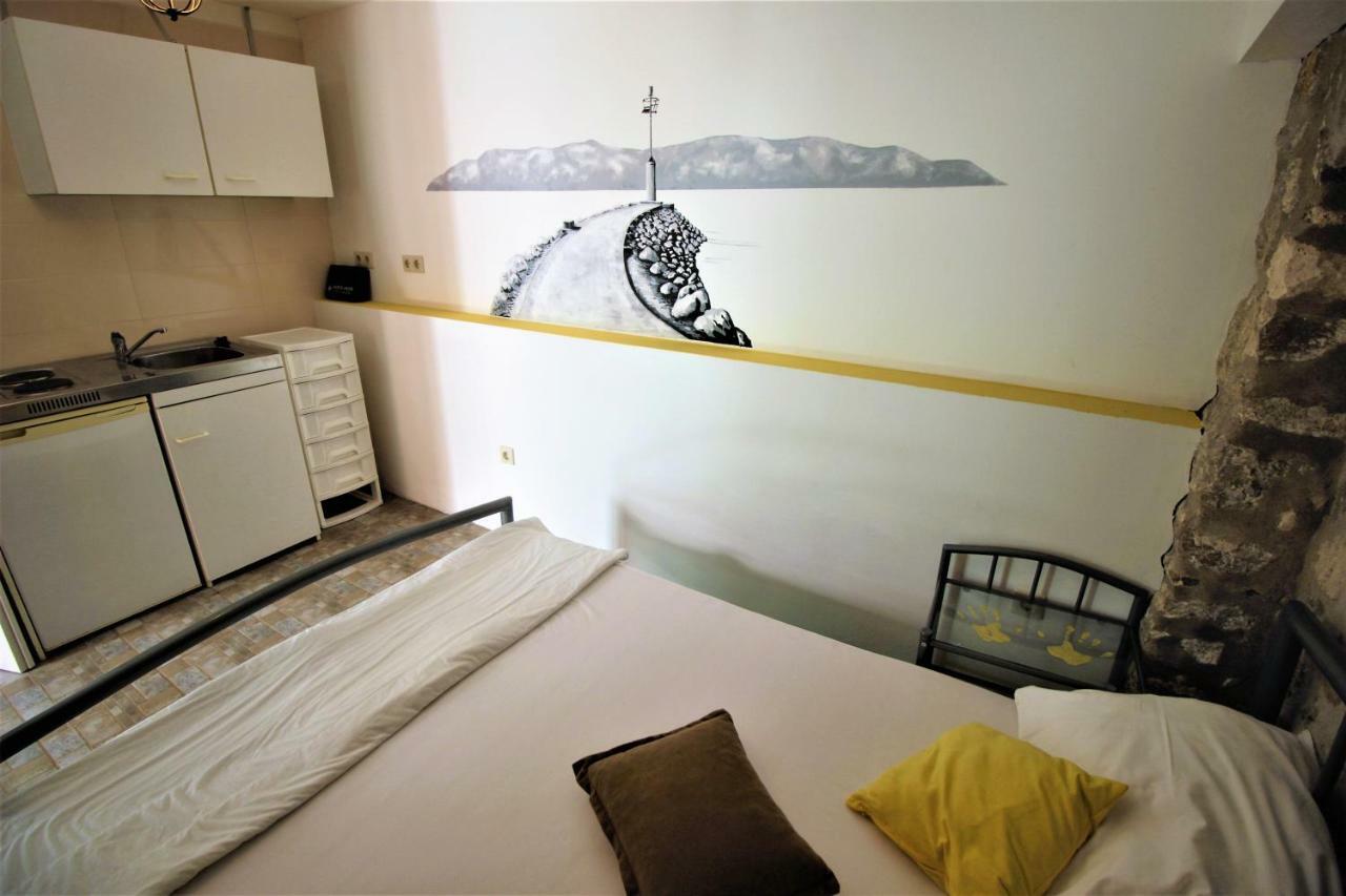 Hostel Omiš Extérieur photo