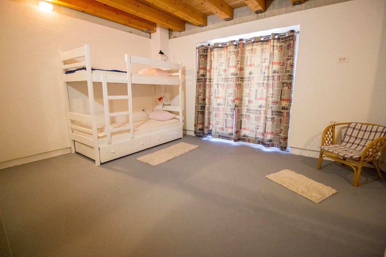 Hostel Omiš Extérieur photo