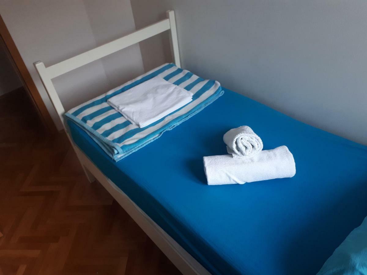 Hostel Omiš Extérieur photo